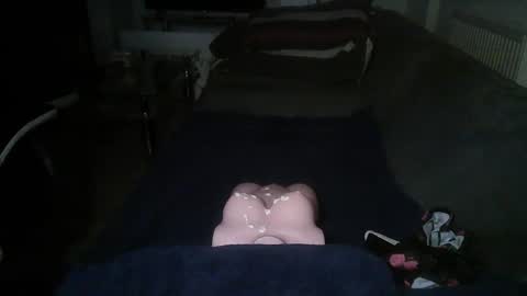 Snapshot of hornyandi1981 chatting on 04/08/26, 02:11 Andi online show from 04/08/26, 02:11