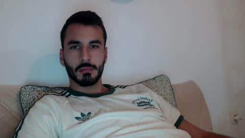 Snapshot of hornyasfuckk33 chatting on 12/08/24, 11:40 hornyasfuckk33 online show from 12/08/24, 11:40