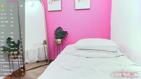 Khloe  online show from 12/31/24, 02:36