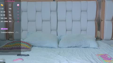 Khloe  online show from 09/11/25, 07:47