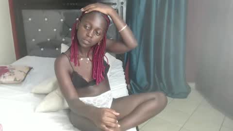 Bella online show from 02/02/25, 03:28