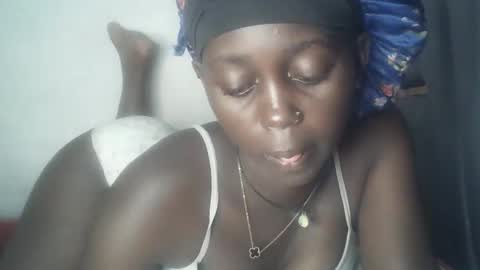 Snapshot of hornybella84 chatting on 04/03/26, 09:24 Bella online show from 04/03/26, 09:24