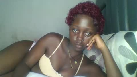 Snapshot of hornybella84 chatting on 04/10/26, 06:51 Bella online show from 04/10/26, 06:51