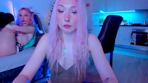 Alex and Rosie online show from 12/18/24, 08:14