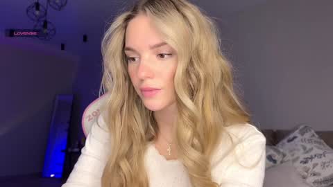 Sonya online show from 12/06/24, 08:07