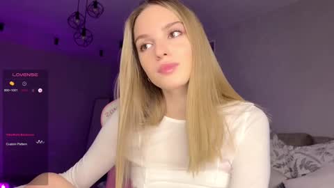 Sonya online show from 02/22/25, 02:52