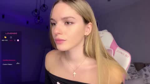 Sonya online show from 03/01/25, 06:11