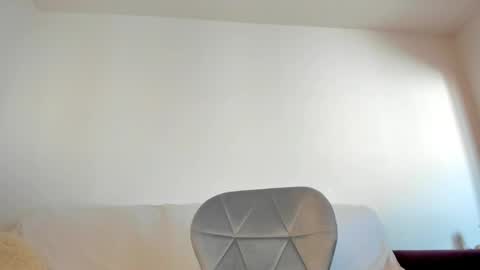 Snapshot of hornyemma_ chatting on 03/26/26, 08:31 Emma online show from 03/26/26, 08:31