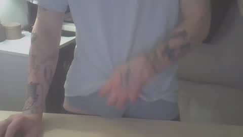 Snapshot of hornyfitboy24 chatting on 02/01/26, 01:26 hornyfitboy24 online show from 02/01/26, 01:26