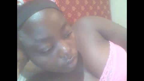 Snapshot of hornygal001 chatting on 06/10/26, 06:01 hornygal001 online show from 06/10/26, 06:01