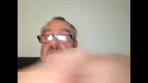 Snapshot of hornygeert1959 chatting on 11/16/25, 08:42 hornygeert1959 online show from 11/16/25, 08:42