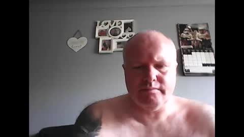 Snapshot of hornyguy19781978 chatting on 04/27/26, 02:26 hornyguy19781978 online show from 04/27/26, 02:26