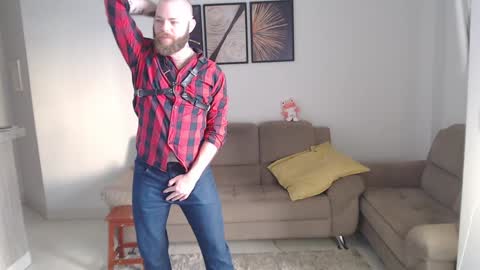 Snapshot of hornyhairy_bi chatting on 01/21/25, 09:25 Harry online show from 01/21/25, 09:25