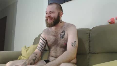 Snapshot of hornyhairy_bi chatting on 02/03/25, 10:21 Harry online show from 02/03/25, 10:21