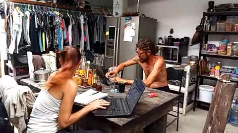 Snapshot of hornyhippies0080 chatting on 10/27/25, 02:54 Nix D online show from 10/27/25, 02:54