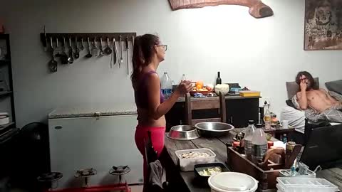 Snapshot of hornyhippies0080 chatting on 11/04/25, 06:01 Nix D online show from 11/04/25, 06:01