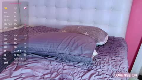 Valentina  online show from 12/18/24, 05:00