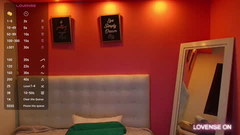 Valentina  online show from 12/22/24, 12:16