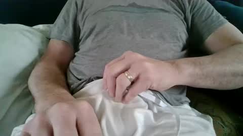 Snapshot of hornyhubby1001 chatting on 04/19/26, 03:44 hornyhubby1001 online show from 04/19/26, 03:44
