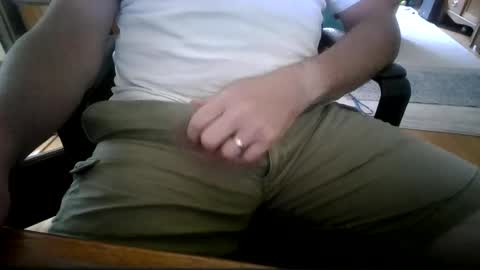 Snapshot of hornyhubby1001 chatting on 06/13/26, 08:18 hornyhubby1001 online show from 06/13/26, 08:18