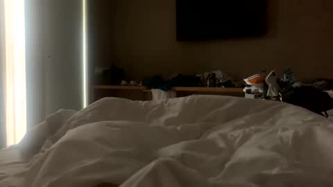 Snapshot of hornyian91 chatting on 09/28/25, 07:36 Liverpool lad online show from 09/28/25, 07:36