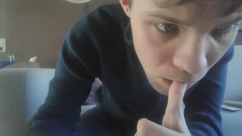 Snapshot of hornyivar chatting on 03/04/25, 10:13 Hornyivar online show from 03/04/25, 10:13