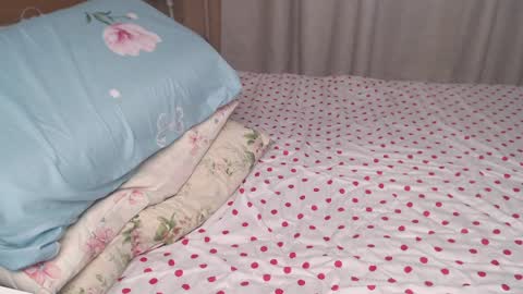 Nikki online show from 03/27/26, 08:26