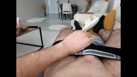 Snapshot of hornyman0605 chatting on 11/06/25, 07:42 hornyman0605 online show from 11/06/25, 07:42