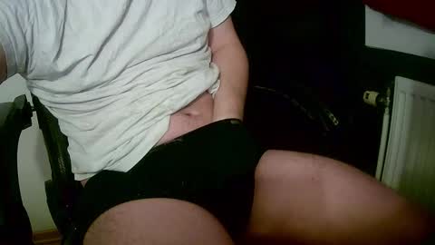 Snapshot of hornymarc2002 chatting on 12/01/25, 01:54 Marc online show from 12/01/25, 01:54