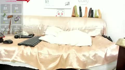 Snapshot of hornymariu chatting on 06/29/26, 10:59 Mariu online show from 06/29/26, 10:59