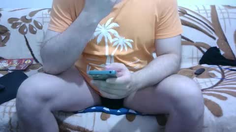 Snapshot of hornymonkey991 chatting on 02/17/26, 06:36 hornymonkey991 online show from 02/17/26, 06:36