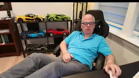 Snapshot of hornynthick70 chatting on 06/19/26, 12:26 hornynthick70 online show from 06/19/26, 12:26