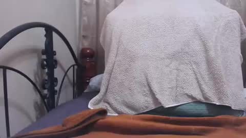 Tyla online show from 12/05/25, 12:08