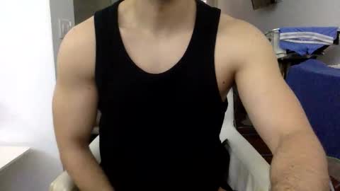 Snapshot of hornyspaniard93 chatting on 04/25/26, 01:41 hornyspaniard93 online show from 04/25/26, 01:41