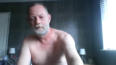 Snapshot of hornyviking1310 chatting on 05/13/26, 04:15 hornyviking1310 online show from 05/13/26, 04:15