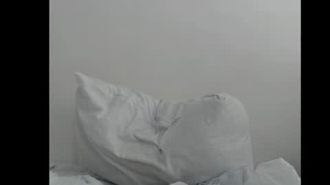 Snapshot of hornyxbum chatting on 04/20/26, 11:35 hornyxbum online show from 04/20/26, 11:35