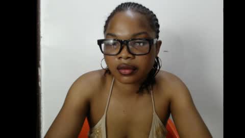 Snapshot of hornyxbum chatting on 04/26/26, 05:32 hornyxbum online show from 04/26/26, 05:32