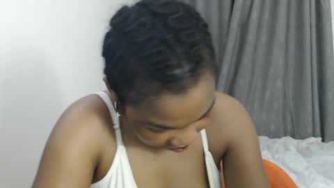 Snapshot of hornyxbum chatting on 05/29/26, 02:20 hornyxbum online show from 05/29/26, 02:20