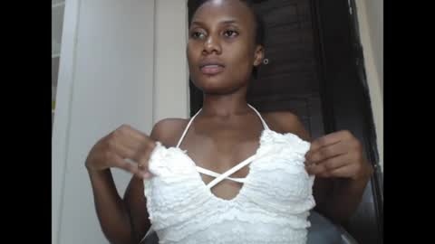 Snapshot of hornyxmamacita chatting on 04/26/26, 11:35 hornyxmamacita online show from 04/26/26, 11:35