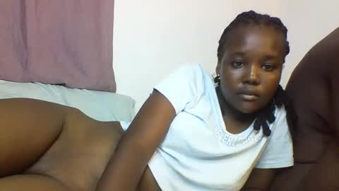 Snapshot of hornyy_cutie chatting on 10/12/25, 08:19 Its Cora online show from 10/12/25, 08:19