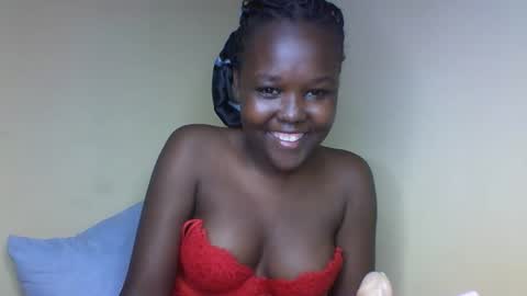 Snapshot of hornyy_cutie chatting on 12/01/25, 12:54 Its Cora online show from 12/01/25, 12:54