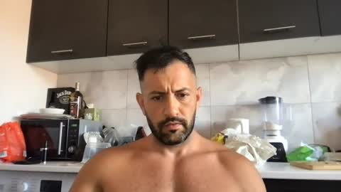 Snapshot of horsechris chatting on 06/18/26, 10:30 Chriss90 online show from 06/18/26, 10:30