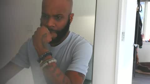 Snapshot of horus00 chatting on 01/20/25, 02:03 Horus00 online show from 01/20/25, 02:03