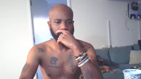 Snapshot of horus00 chatting on 11/06/25, 11:22 Horus00 online show from 11/06/25, 11:22