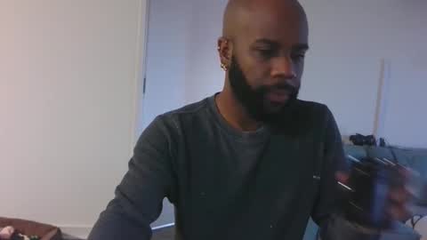 Snapshot of horus00 chatting on 11/20/25, 11:54 Horus00 online show from 11/20/25, 11:54