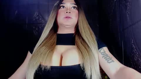 YOUR MAJESTY LUCY PEARL online show from 03/10/25, 12:26