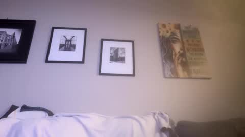 hoss43040 online show from 09/19/25, 12:02