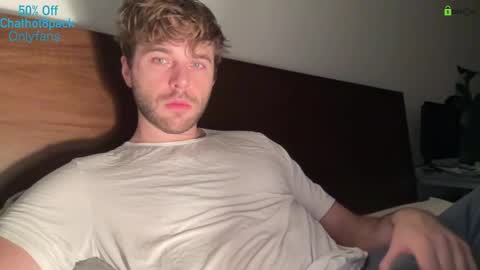 Edward aka Wolf online show from 12/22/25, 11:24