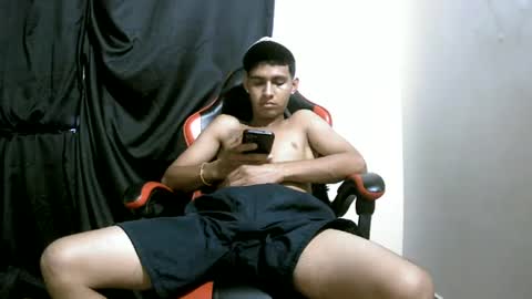 Snapshot of hot__mechanic chatting on 07/07/26, 06:56 hot__mechanic online show from 07/07/26, 06:56