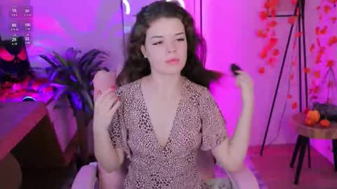 Snapshot of hot__tiny chatting on 11/04/25, 07:18 hot__tiny online show from 11/04/25, 07:18